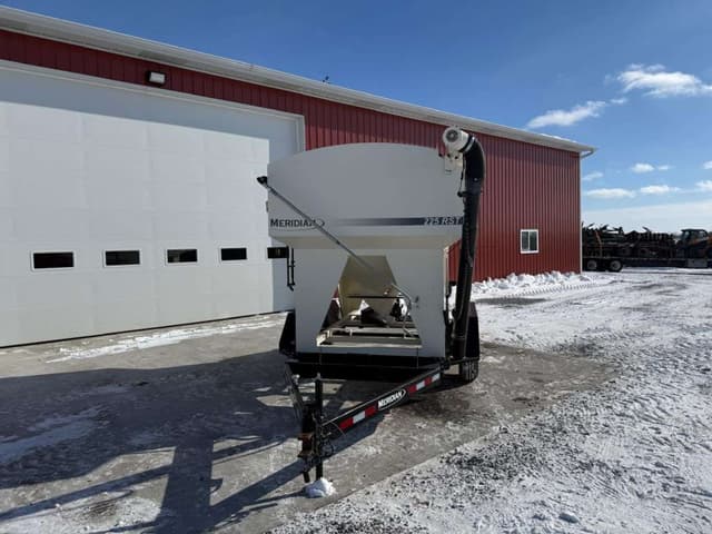 Image of Meridian 225RST equipment image 2