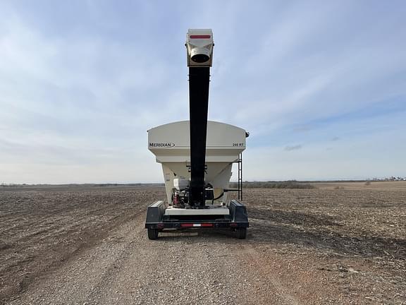 Image of Meridian 240RT equipment image 1