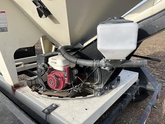 Image of Meridian 240RT equipment image 2