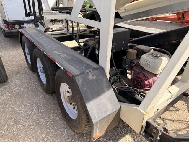 Image of Meridian 375 equipment image 3