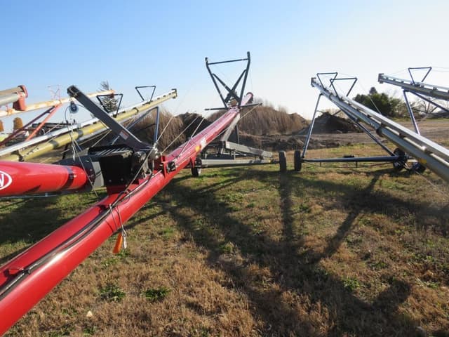 Image of Meridian 1065 equipment image 2