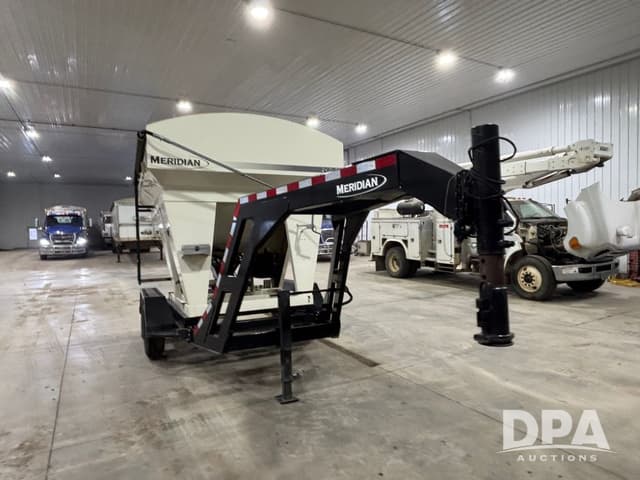 Image of Meridian 240RT equipment image 4