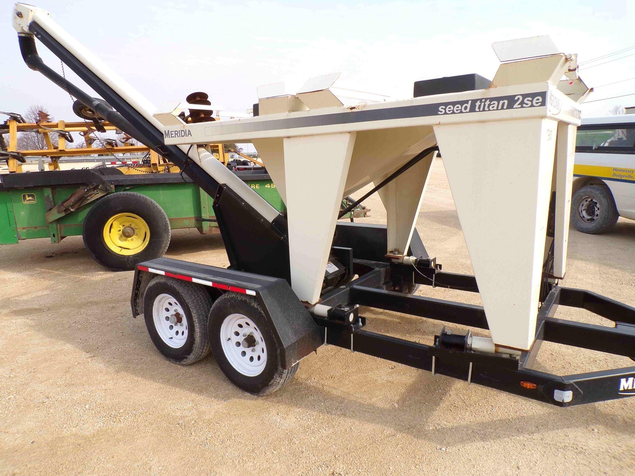 Meridian Seed Titan 2SE Equipment Image0