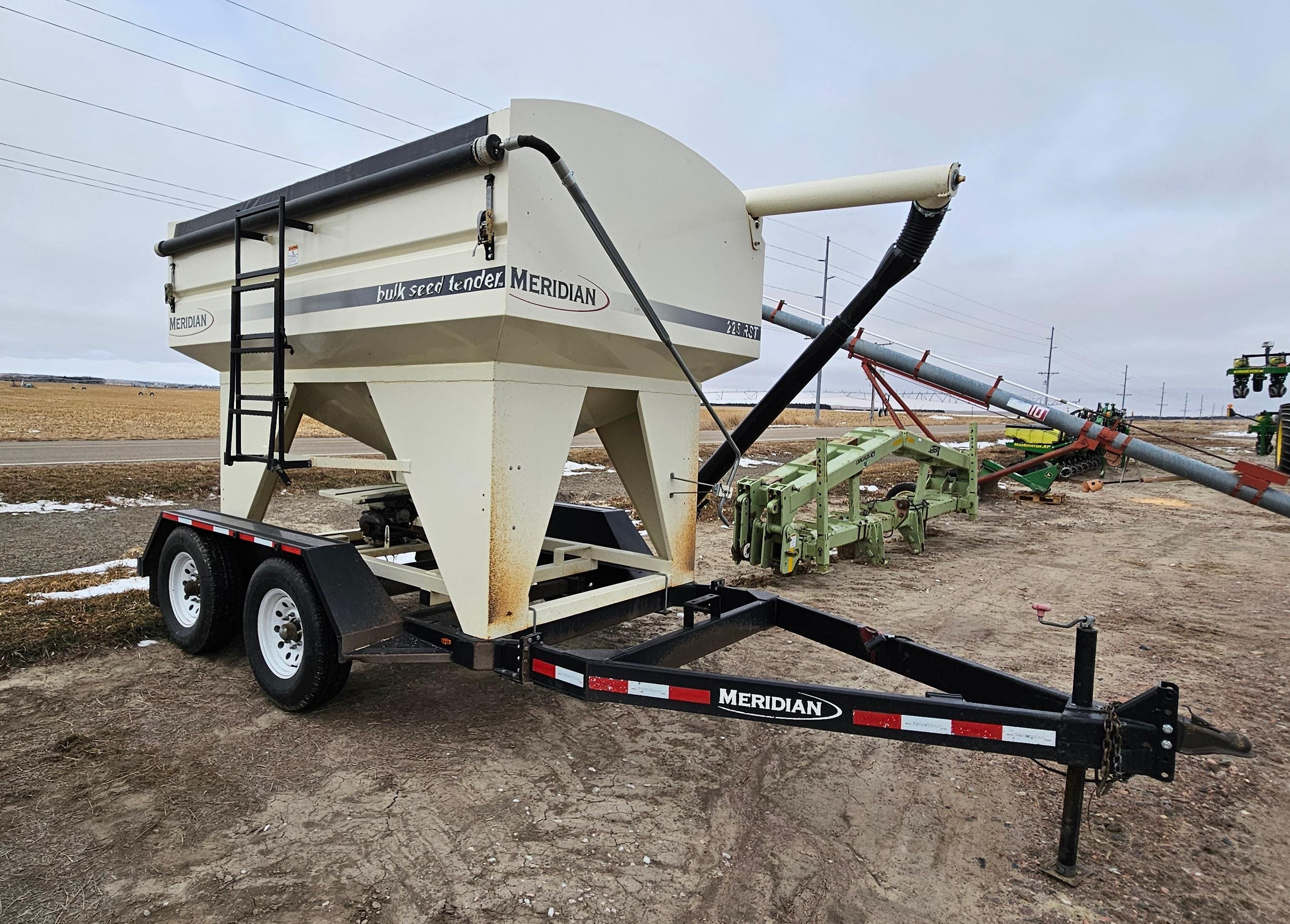 Main image Meridian 225RST