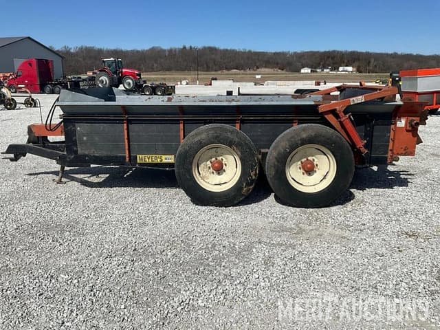 Image of Meyer's M300 equipment image 1