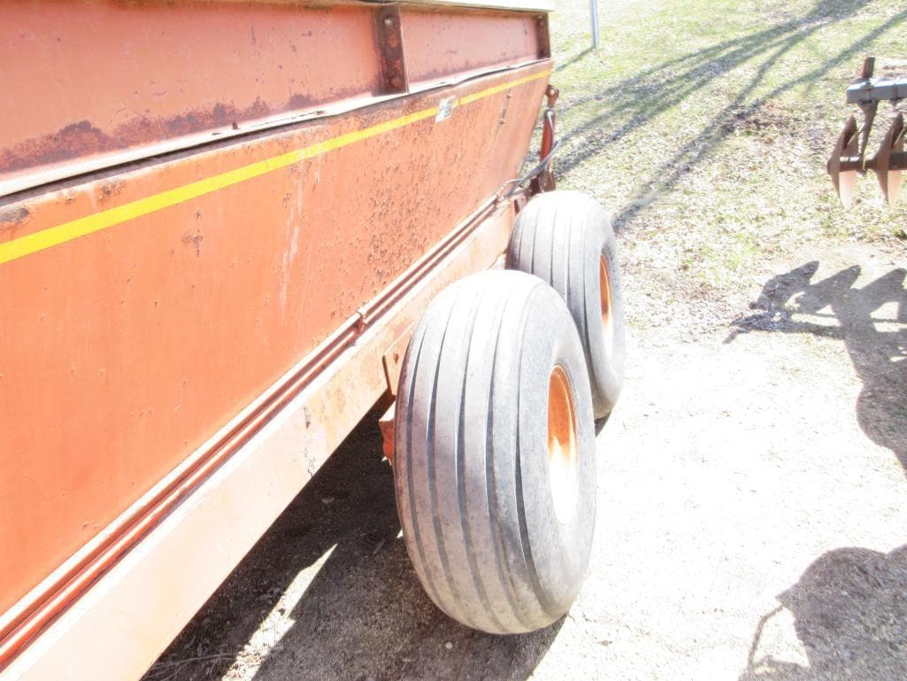 Meyer 3245 Manure Handling Manure Spreaders Dry for Sale Tractor Zoom