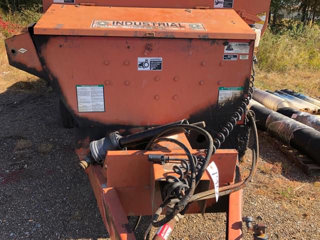 Image of Meyer 5570 equipment image 3