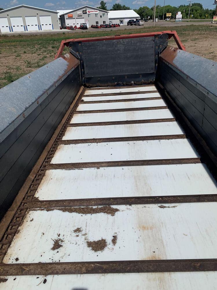 Meyer M350 Manure Handling Manure Spreaders Dry for Sale Tractor Zoom