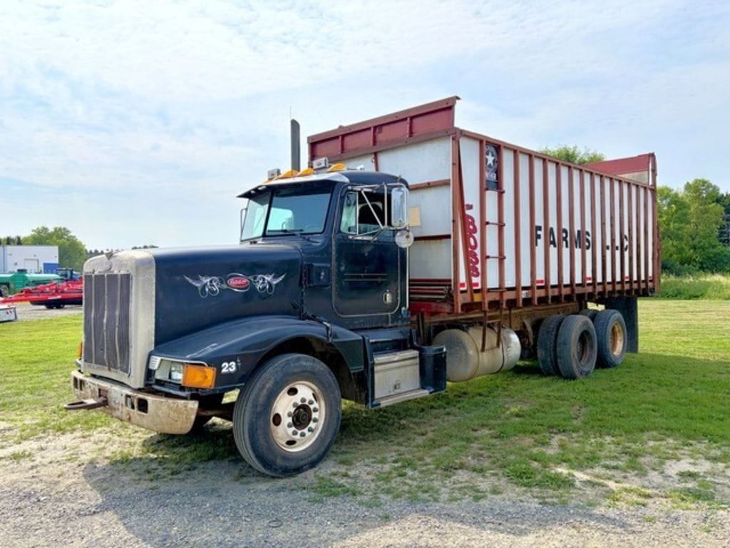 1992 Meyer 8122 Equipment Image0
