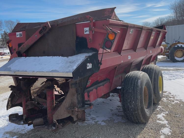 Meyer 7500 Manure Handling Manure Spreaders Dry for Sale Tractor Zoom