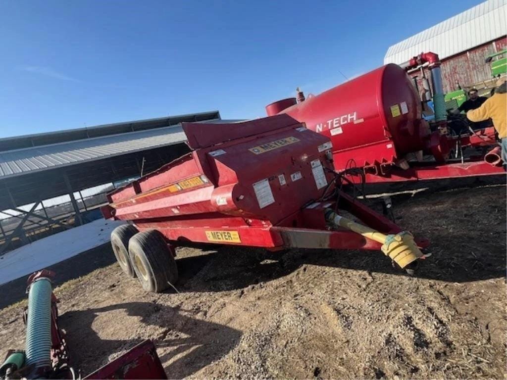 Meyer V-Max 3245 Equipment Image0
