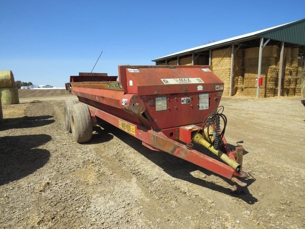 Main image Meyer V-Max 3954