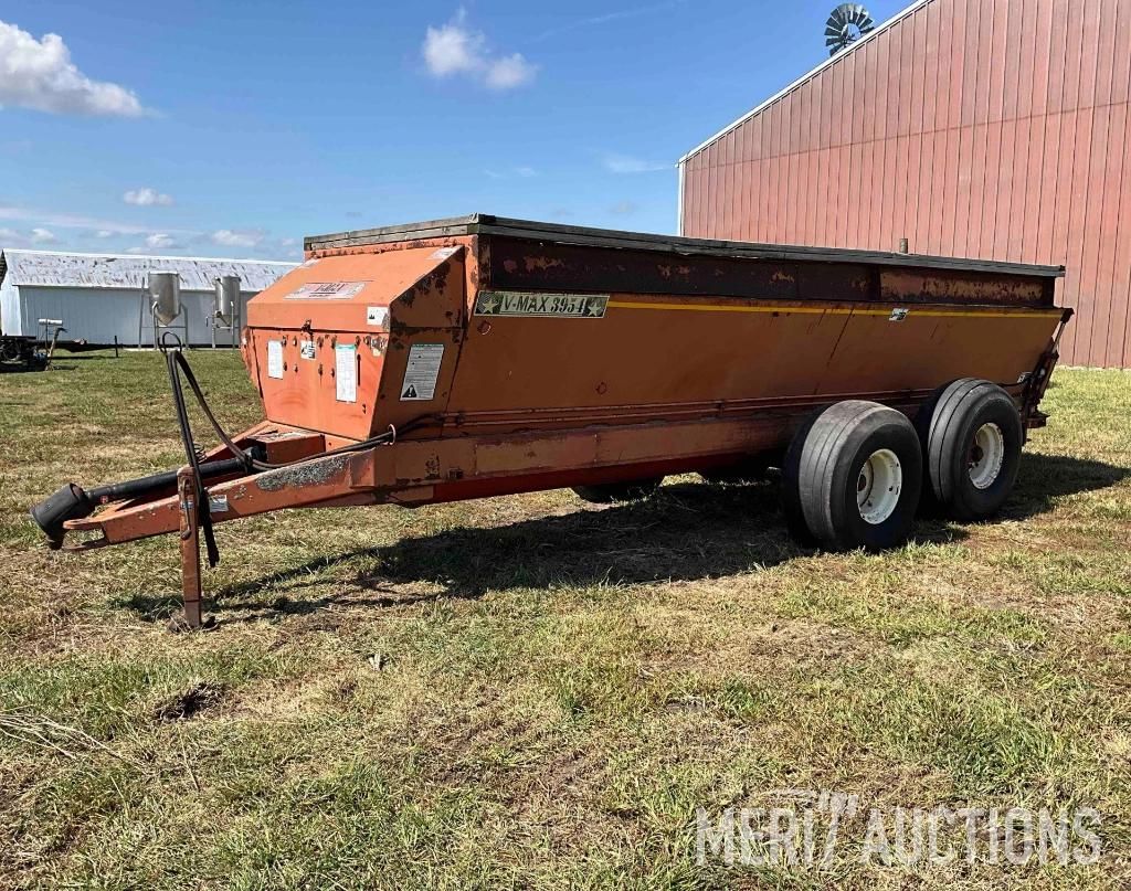 Meyer V-Max 3954 Equipment Image0