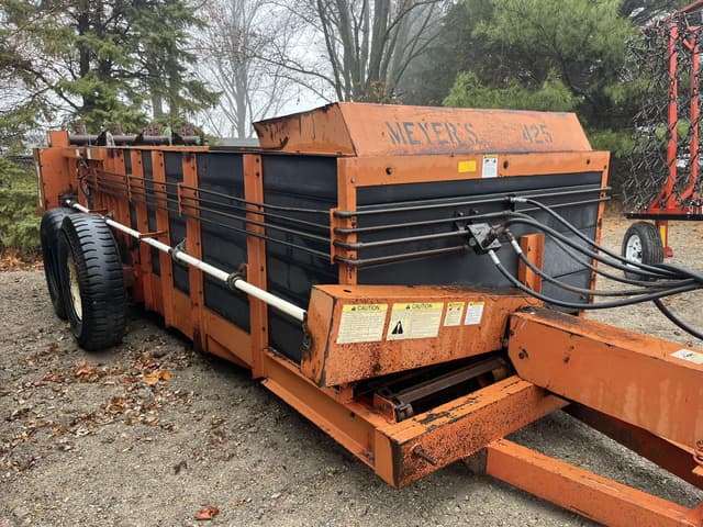 Image of Meyer's 425 equipment image 2