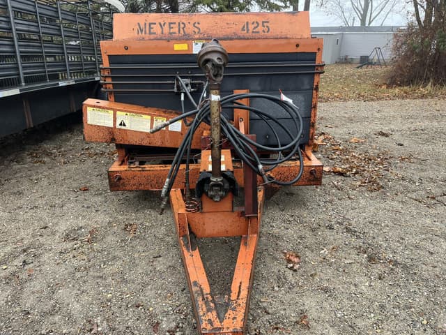 Image of Meyer's 425 equipment image 1