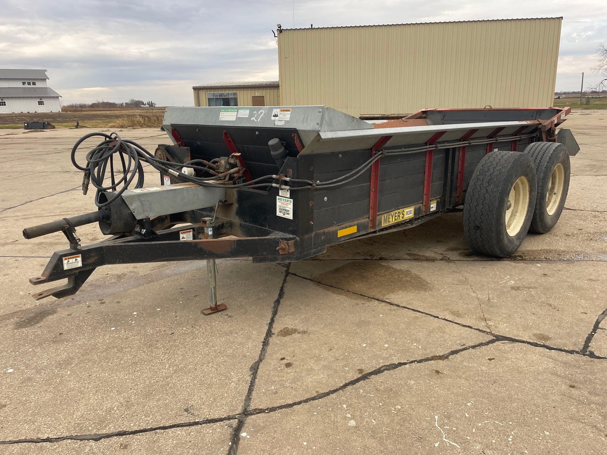 Meyer's M350 Equipment Image0