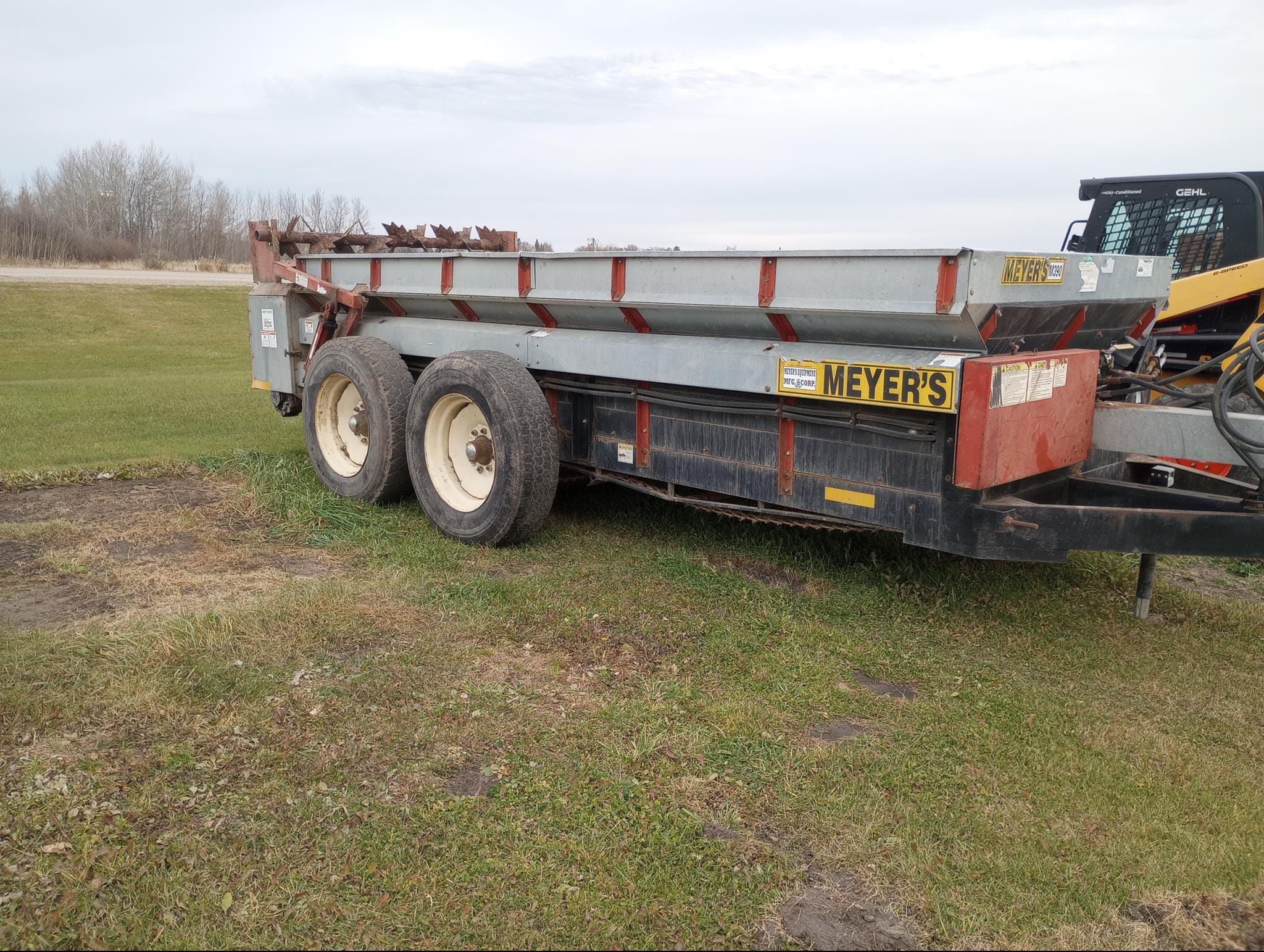 Meyer's M390 Equipment Image0