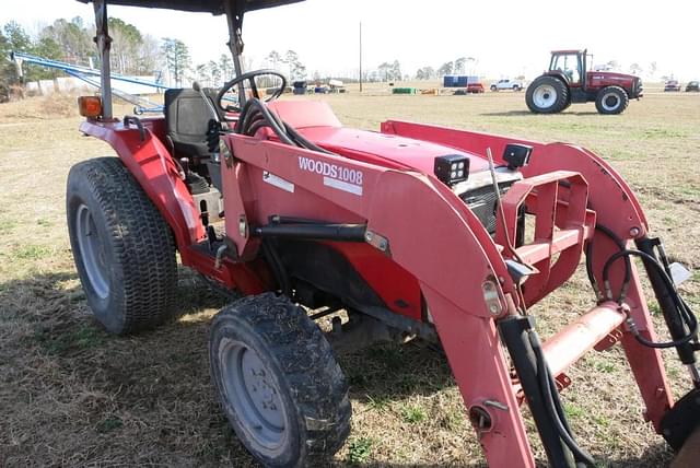 Image of Massey Ferguson 1240 equipment image 3