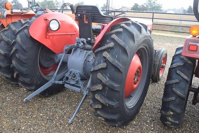 Image of Massey Ferguson 135 equipment image 2