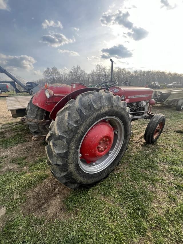 Image of Massey Ferguson 135 equipment image 3