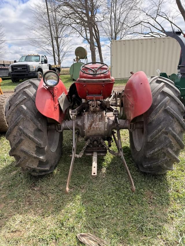Image of Massey Ferguson 135 equipment image 3
