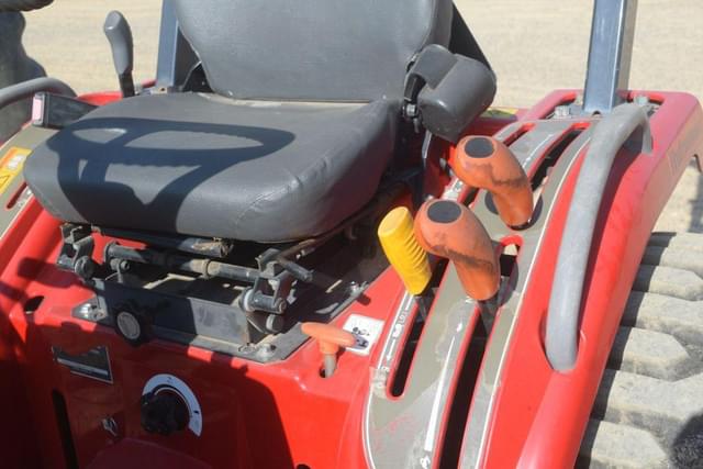Image of Massey Ferguson 1526 equipment image 4