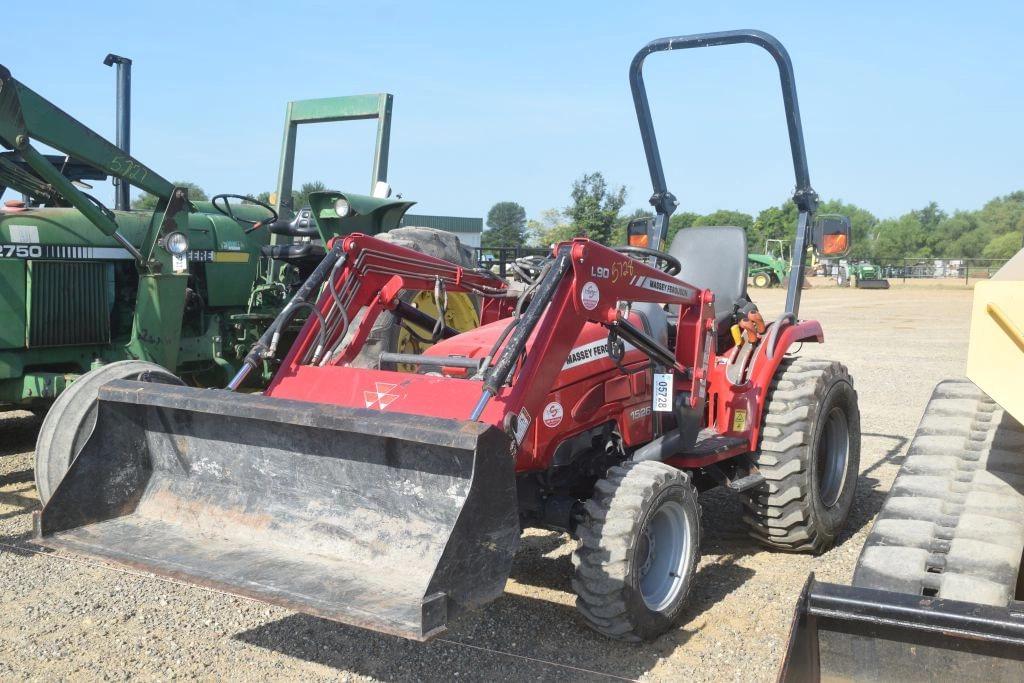 Image of Massey Ferguson 1526 Primary image