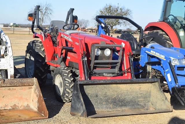 Image of Massey Ferguson 1532 equipment image 3