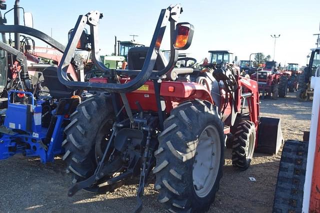 Image of Massey Ferguson 1532 equipment image 2