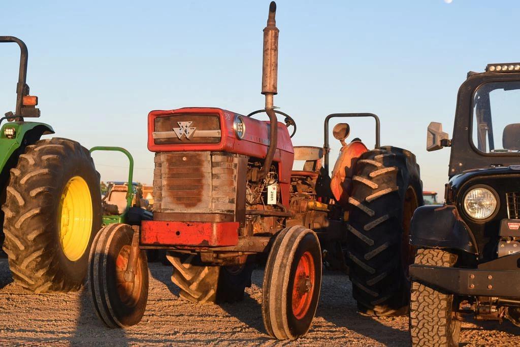 Image of Massey Ferguson 165 Primary image