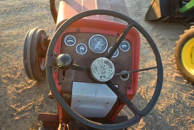 Image of Massey Ferguson 165 equipment image 4