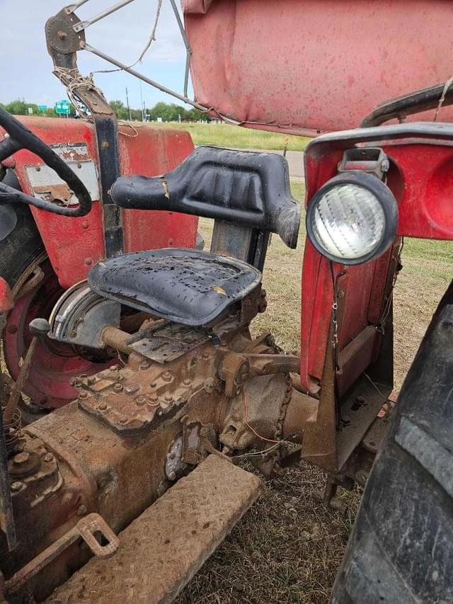 Image of Massey Ferguson 165 equipment image 4