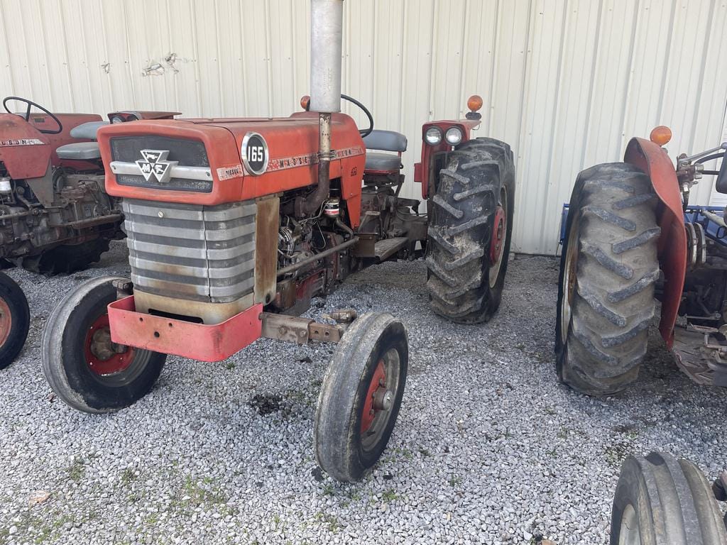 Main image Massey Ferguson 165