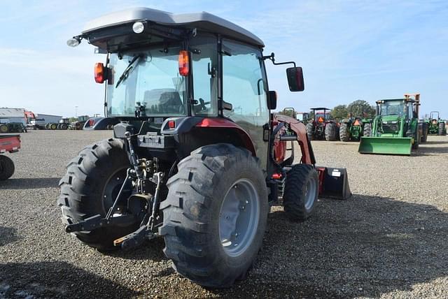 Image of Massey Ferguson 1750M equipment image 2