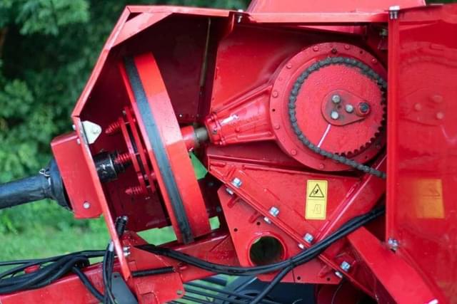 Image of Massey Ferguson 1836 equipment image 4