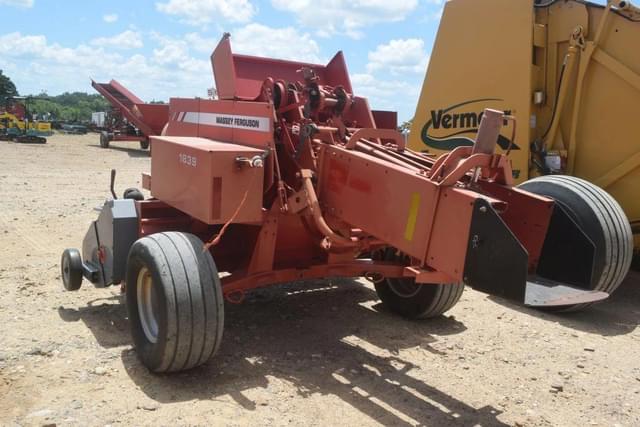 Image of Massey Ferguson 1839 equipment image 2