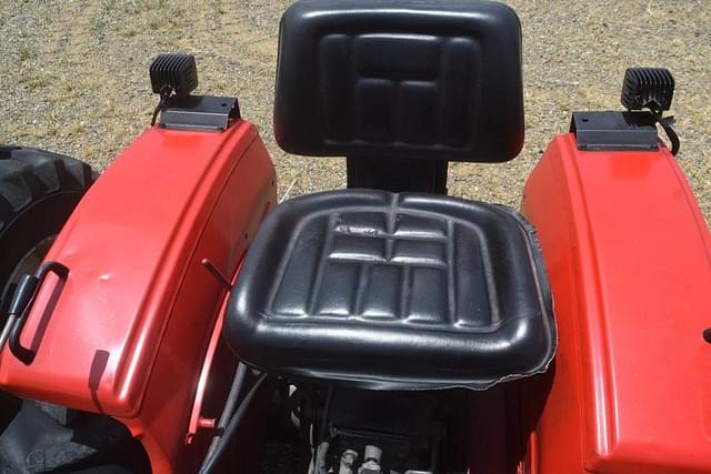 Image of Massey Ferguson 210 equipment image 4