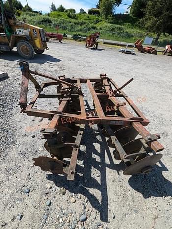 Massey Ferguson 213 Equipment Image0