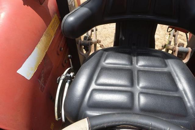 Image of Massey Ferguson 231 equipment image 4