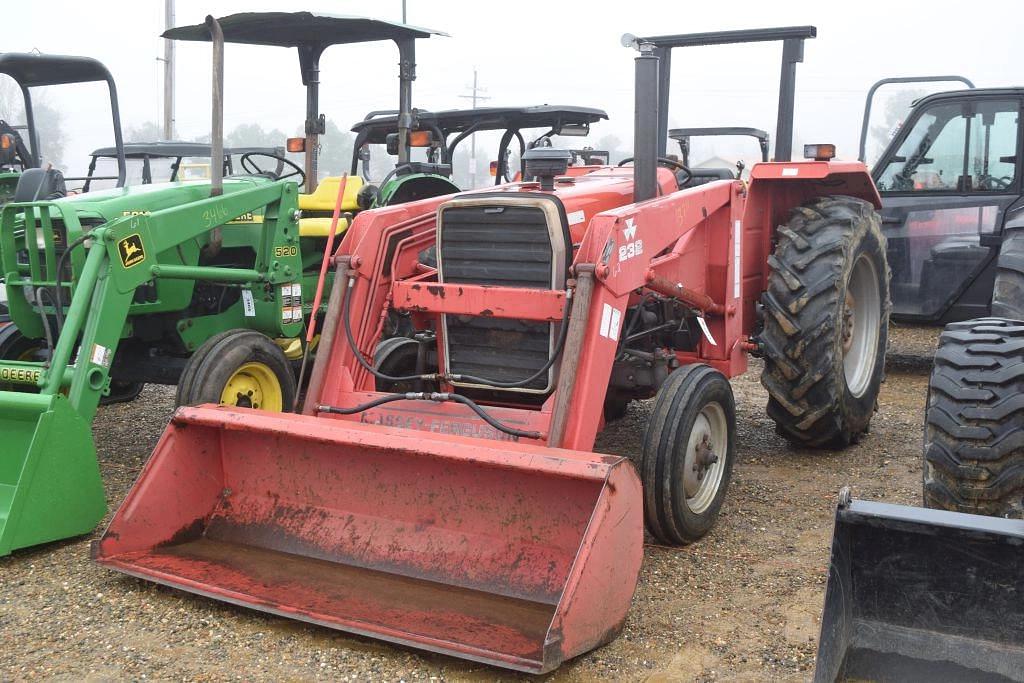 Image of Massey Ferguson 231 Primary image