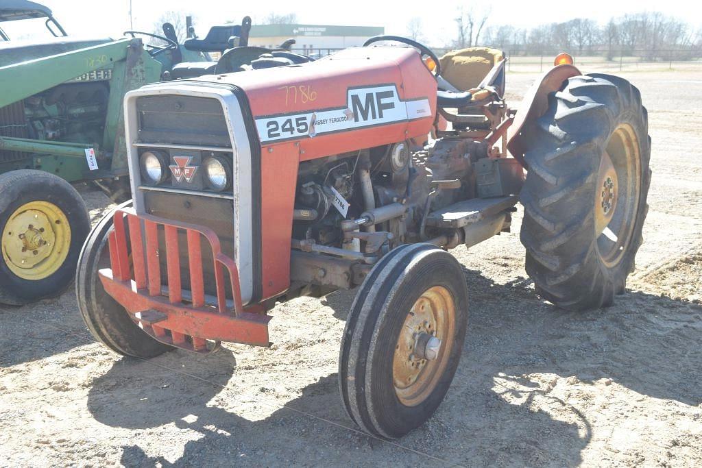 Image of Massey Ferguson 245 Primary image