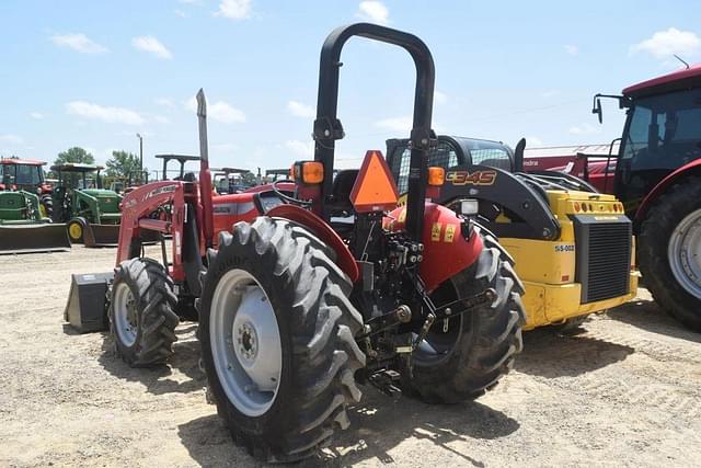 Image of Massey Ferguson 2605 equipment image 1