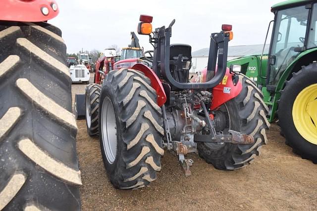 Image of Massey Ferguson 2607H equipment image 1