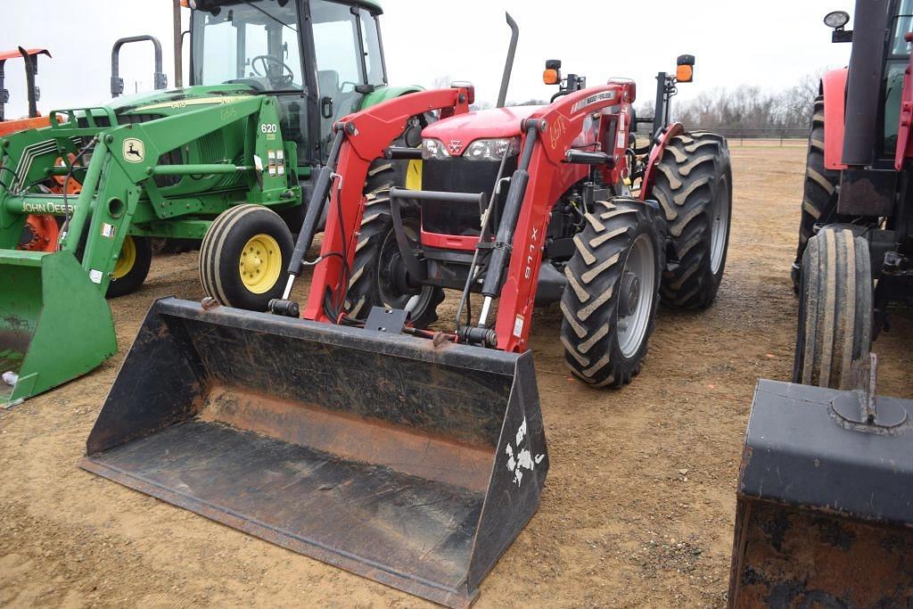 Image of Massey Ferguson 2607H Primary image