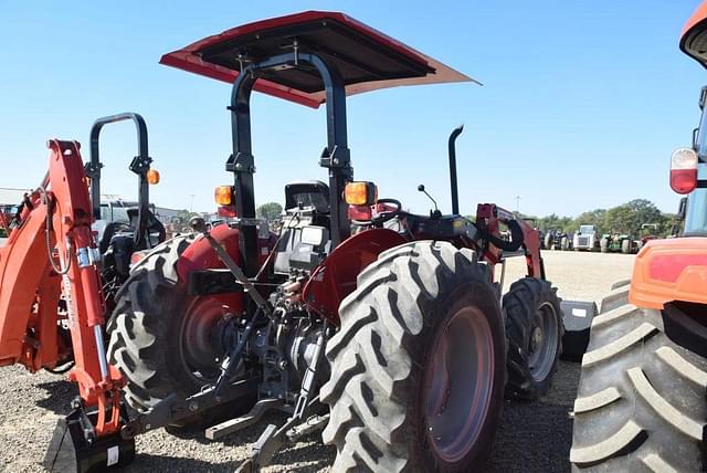 Image of Massey Ferguson 2607H equipment image 2