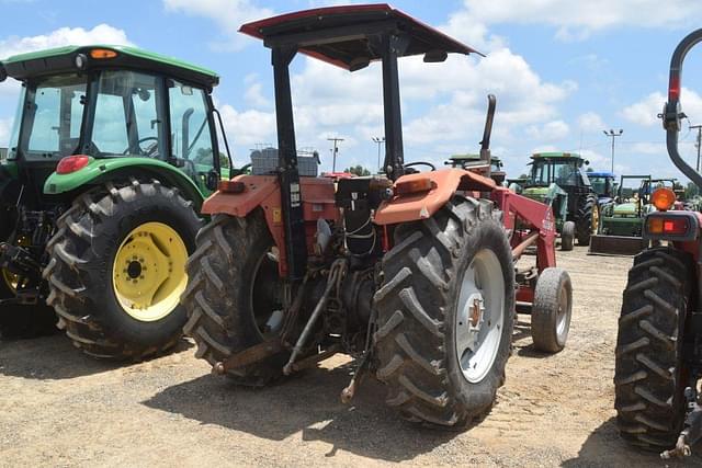 Image of Massey Ferguson 261 equipment image 2