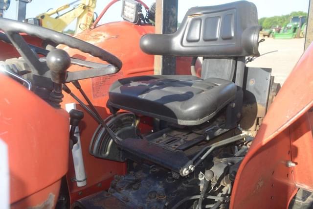 Image of Massey Ferguson 263 equipment image 4
