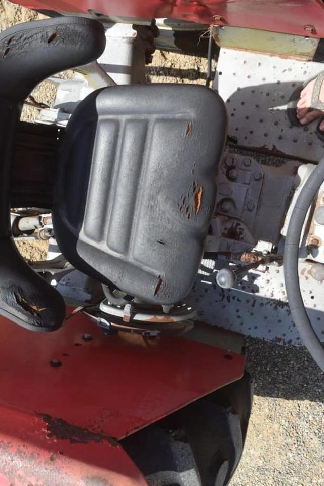 Image of Massey Ferguson 265 equipment image 4