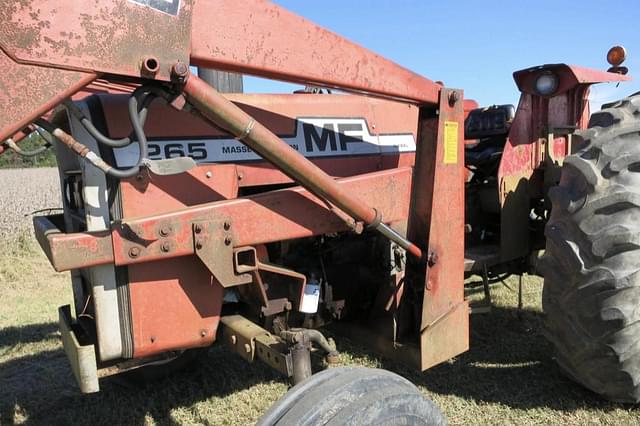 Image of Massey Ferguson 265 equipment image 3