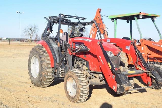 Image of Massey Ferguson 2860M equipment image 3